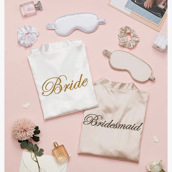 Bridal Party Robes - Picture 3 of 6